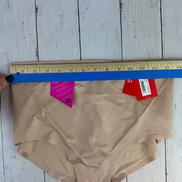 NWT Spanx Champagne Beige Invisible Shaping Brief Panty Size Medium - Picture 9 of 10